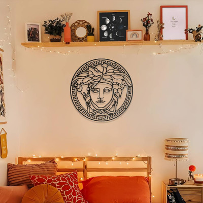 Medusa Figürlü Antik Stil Metal Duvar Dekoru