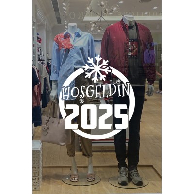 Silindir Üzerinde Büyük Kar Tanesi ve Hoşgeldin 2025 Yazısı Yılbaşı Süslemeleri