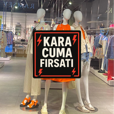 Kara Cuma Fırsatı Vitrin Stickerı – Black Friday Kampanya Cam Etiketi