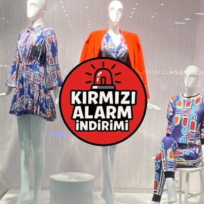 Kırmızı Alarm İndirimi Vitrin Stickerı – Acil Fırsat Kampanya Cam Etiketi