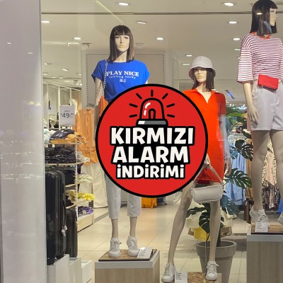 Kırmızı Alarm İndirimi Vitrin Stickerı – Acil Fırsat Kampanya Cam Etiketi