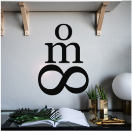 Spor Salonlarına Özel Om Yazısı Cam Vitrin Sticker Yapıştırma