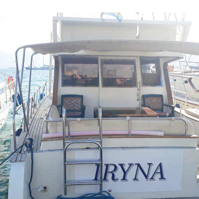 Tekneye Yat'a Özel IRIYA Çalışması Sticker Yapıştırma 