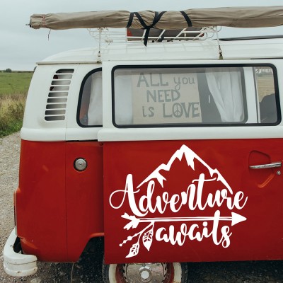 Kişiye Karavana Özel Adventure Awaits Dağ sticker Yapıştırma 