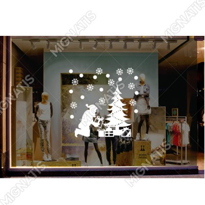 Hediye Paketlerini Ağacın Yanına Getiren Noel Baba Yılbaşı Süslemeleri