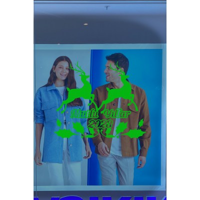 Sevimli Geyikler ve Mutlu Yıllar 2023 Yılbaşı Süslemeleri108x83cm