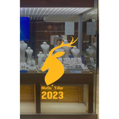Yılbaşı Süslemeleri Boynuzlu Geyik ve Mutlu Yıllar 2023 60x90cm